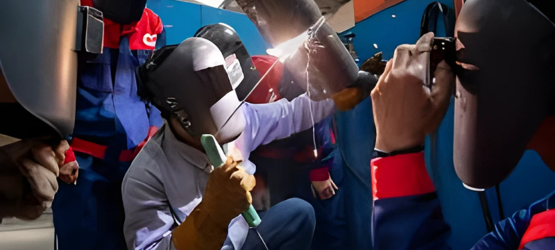 ARC Welder Supplier in Qatar: Skilled Workforce for Reliable Welding Solutions 1 ARC Welder supplier in qatar